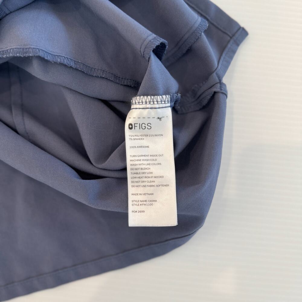 FIGS Casma Scrub Top Women's Medium Space Navy PO 2699 Rare Retired Blue Gray - Picture 6 of 9